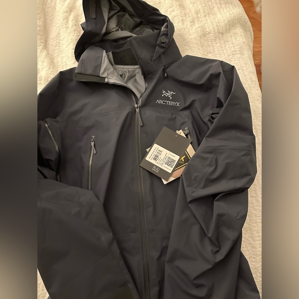 Arcteryx Beta AR Jacket with Tags Men Small